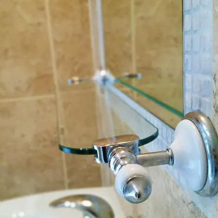Appartamento Langford Apartments And Rooms